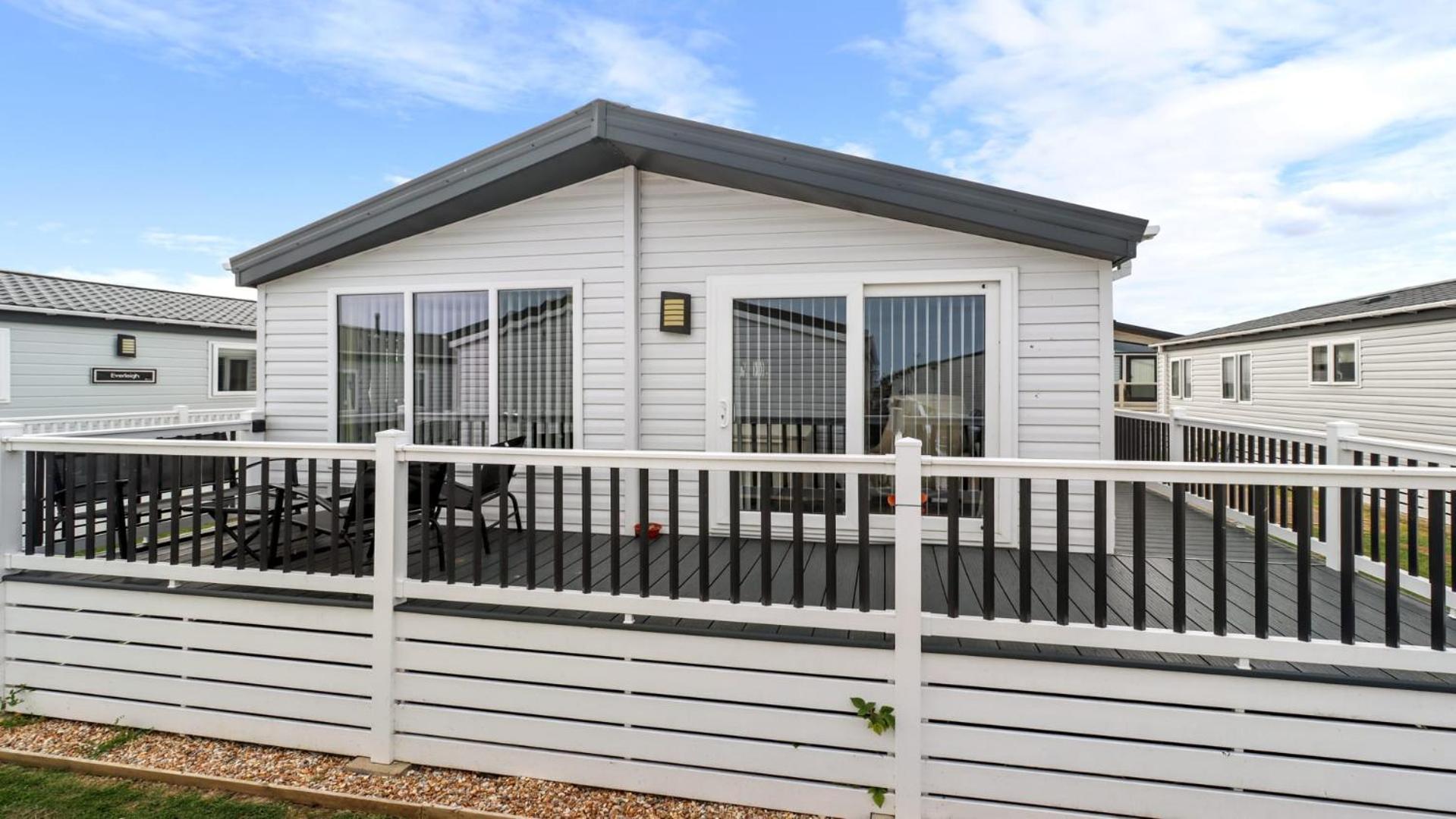 33 Beach Retreat Lodge Pevensey Bay Holiday Park Exteriör bild