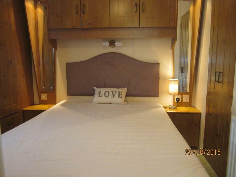 33 Beach Retreat Lodge Pevensey Bay Holiday Park Exteriör bild