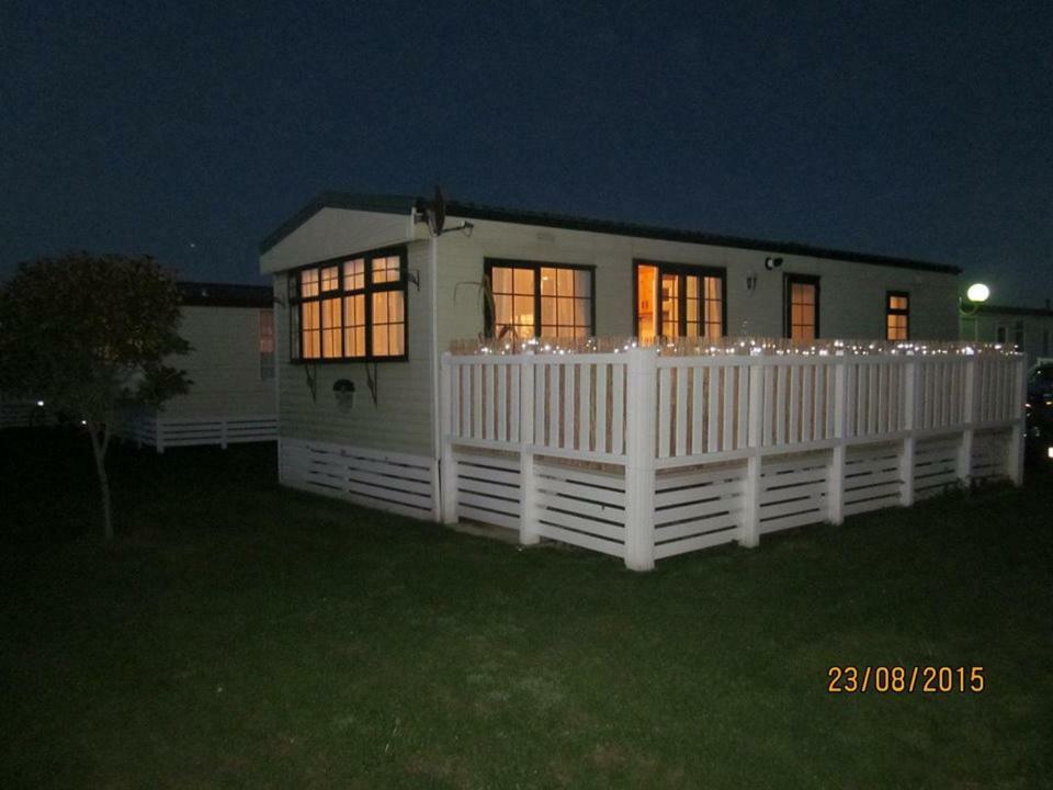 33 Beach Retreat Lodge Pevensey Bay Holiday Park Exteriör bild