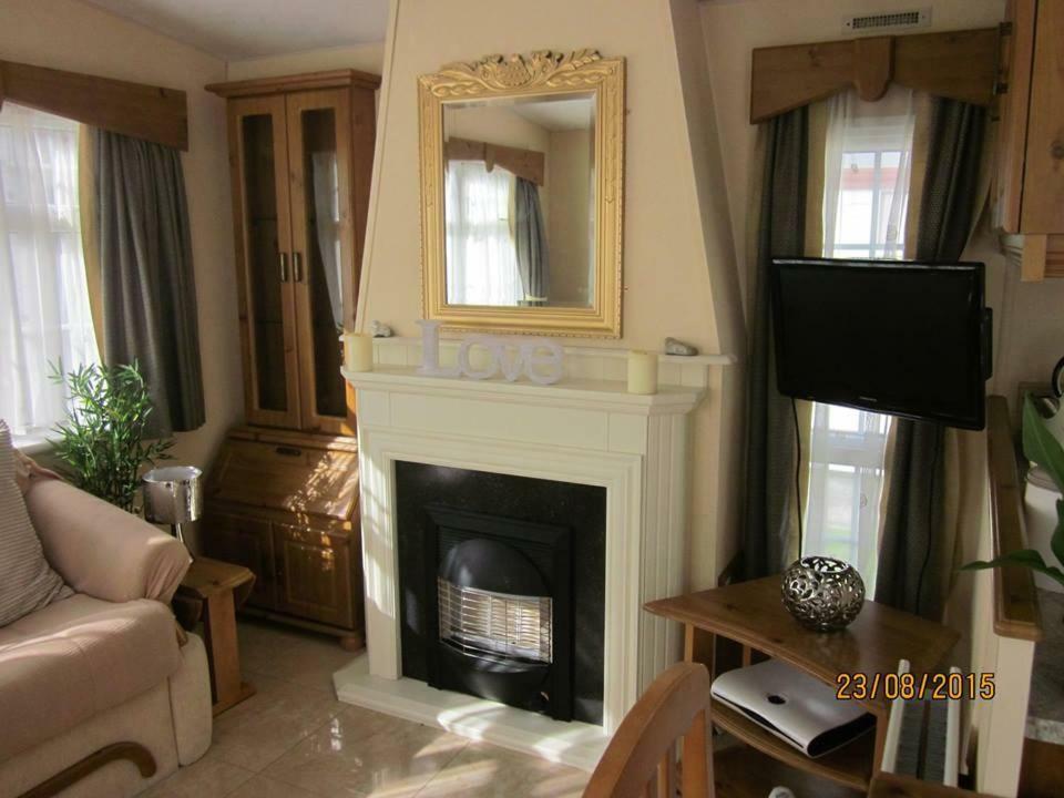 33 Beach Retreat Lodge Pevensey Bay Holiday Park Exteriör bild